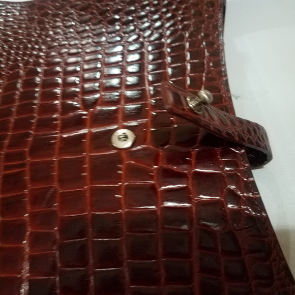 DKNY Brown Leather Croc Embossed Small Purse EUC - Picture 6 of 6